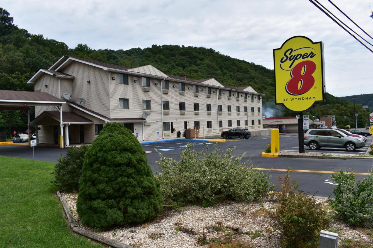 Super 8 By Wyndham La Vale/cumberland Area Motel La Vale